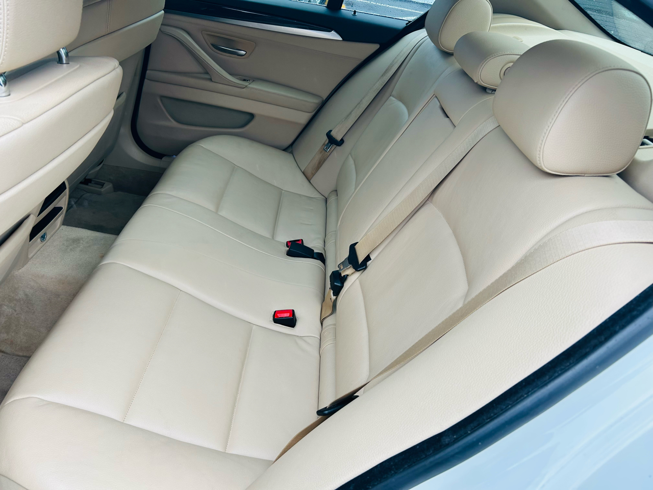 BMW 5-Series 528i 2012