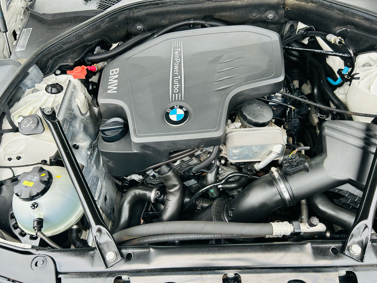 BMW 5-Series 528i 2012