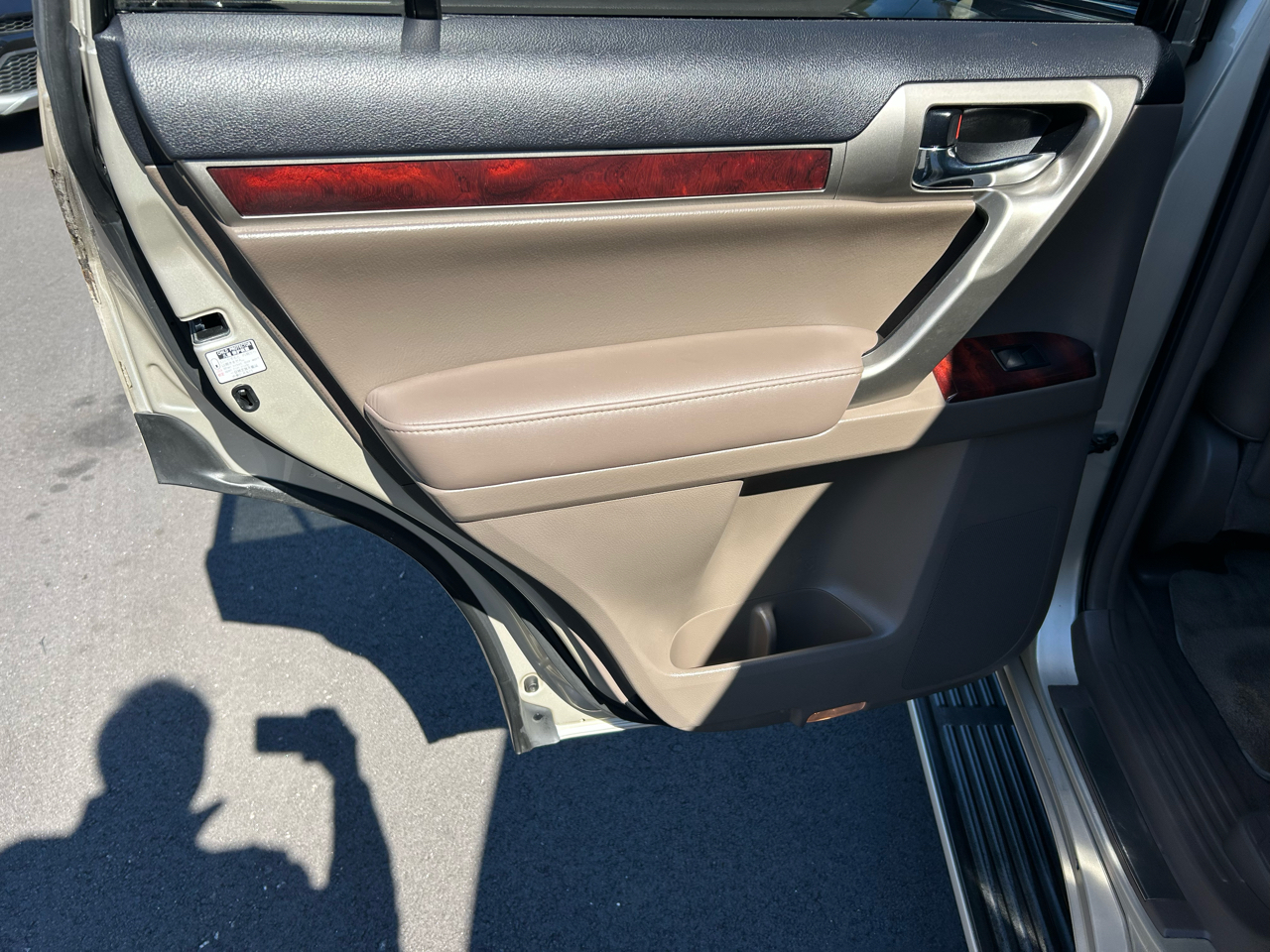 Lexus GX 460 Sport Utility 2010