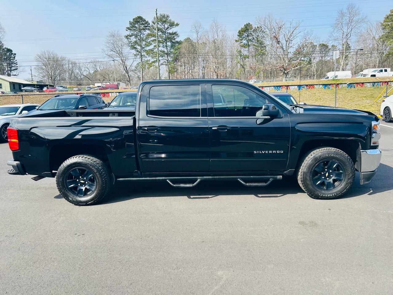 Chevrolet Silverado 1500 LT Crew Cab 2WD 2018