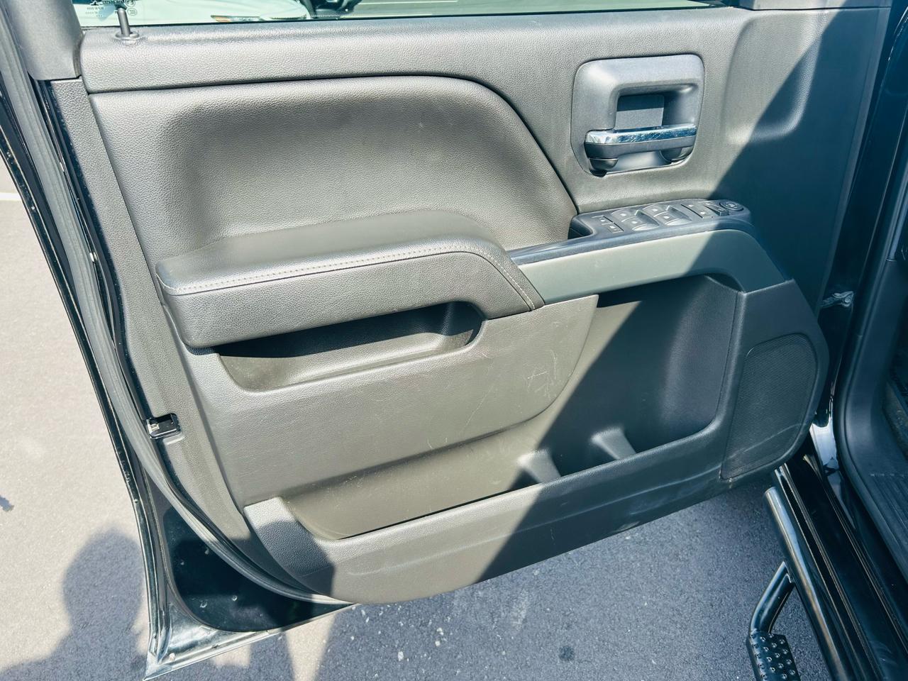 Chevrolet Silverado 1500 LT Crew Cab 2WD 2018