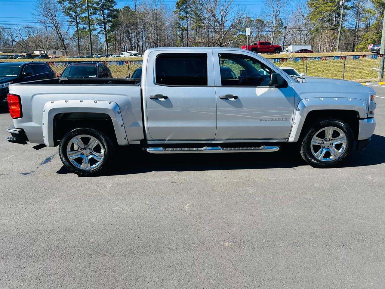 Chevrolet Silverado 1500 Custom Crew Cab 2WD 2018