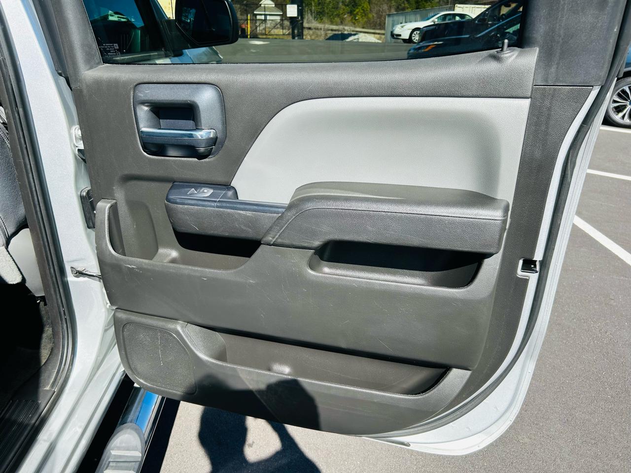 Chevrolet Silverado 1500 Custom Crew Cab 2WD 2018