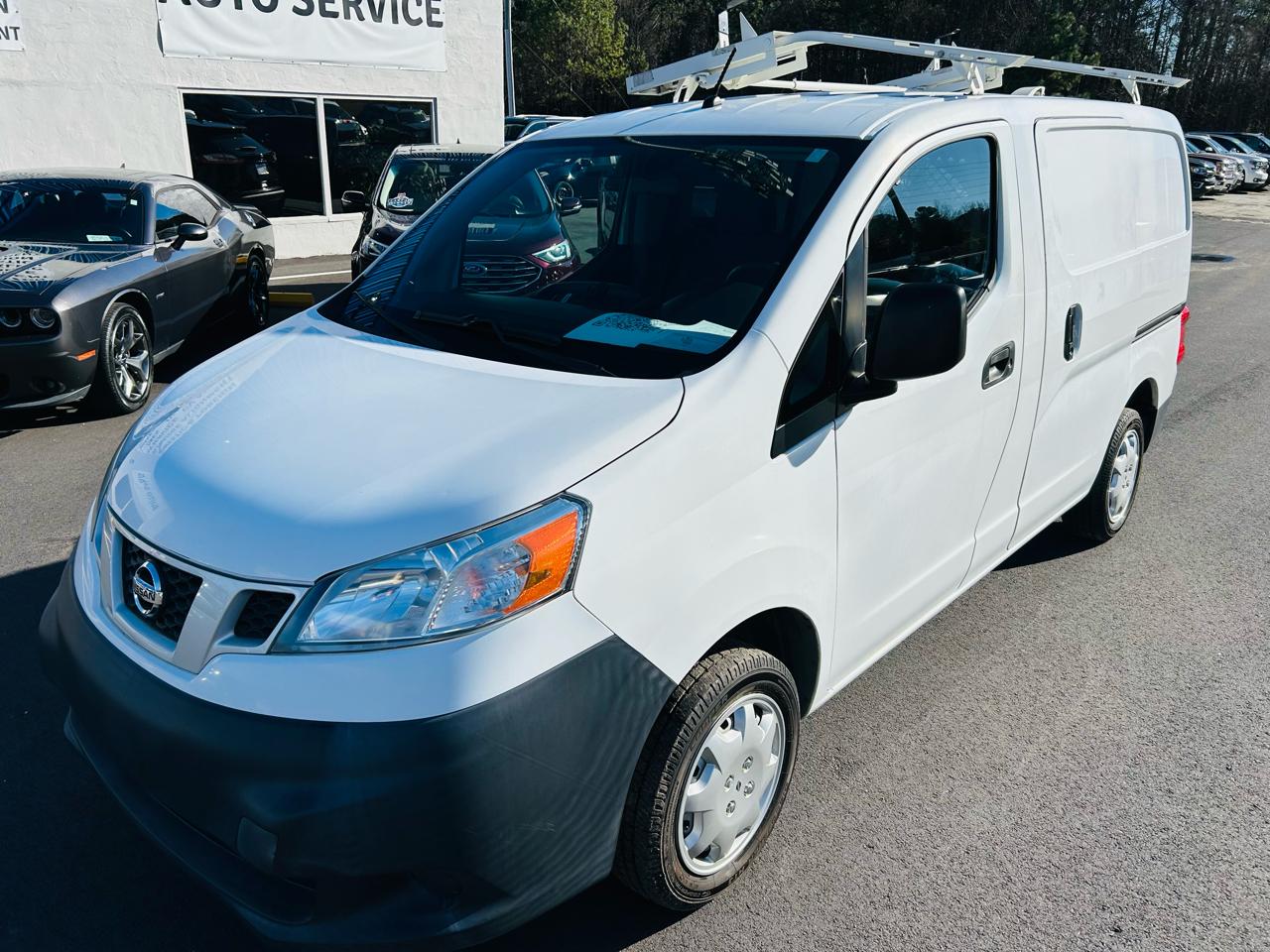 Nissan NV200 SV 2015
