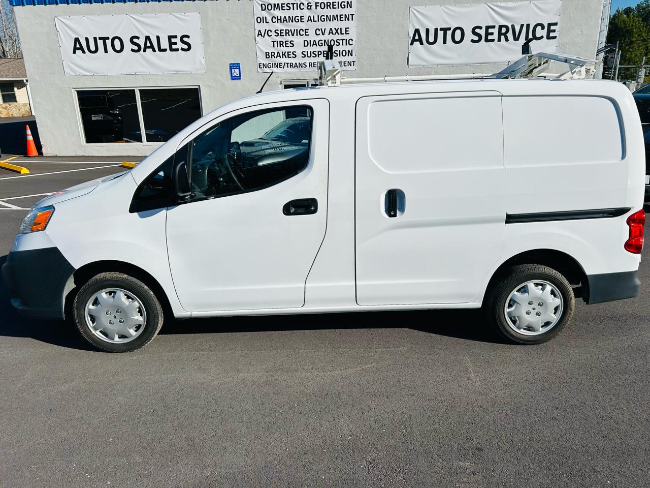 Nissan NV200 SV 2015