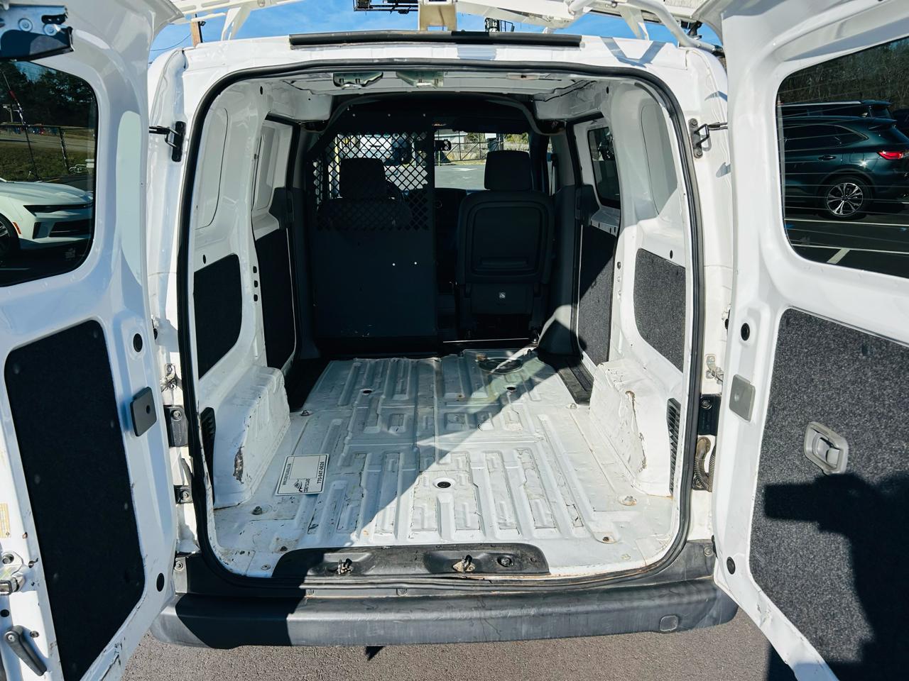 Nissan NV200 SV 2015