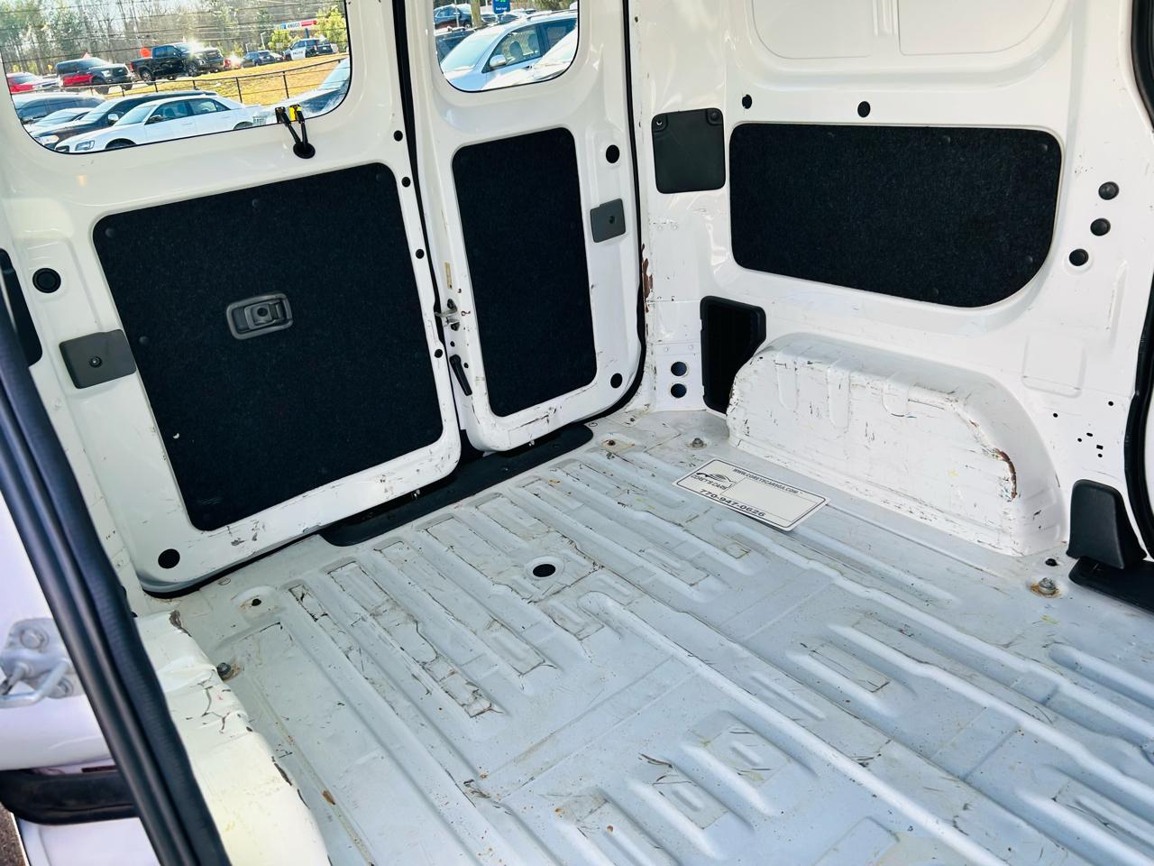 Nissan NV200 SV 2015