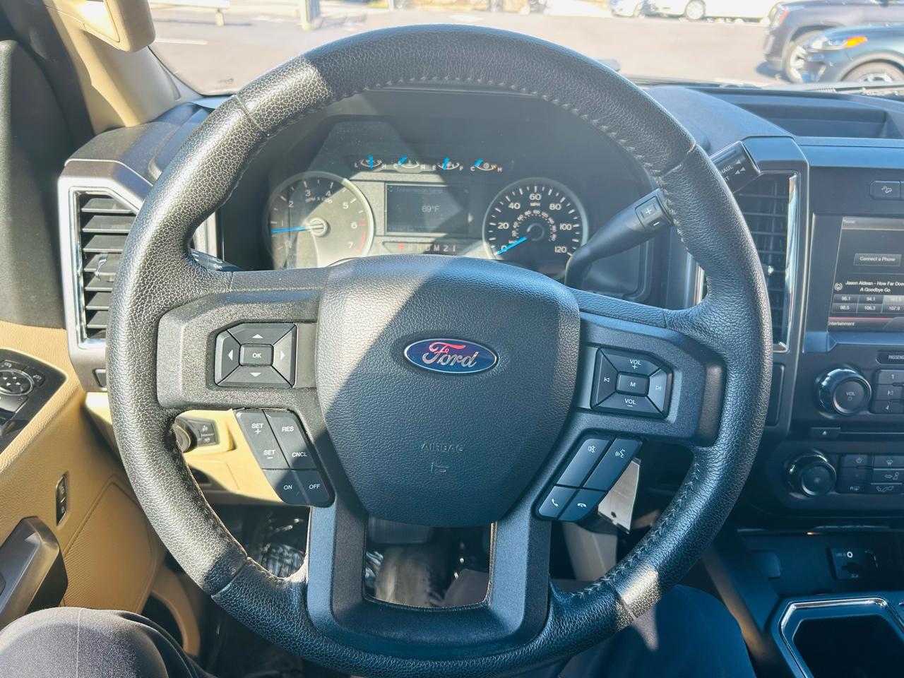 Ford F-150 XLT SuperCrew 5.5-ft. Bed 4WD 2015