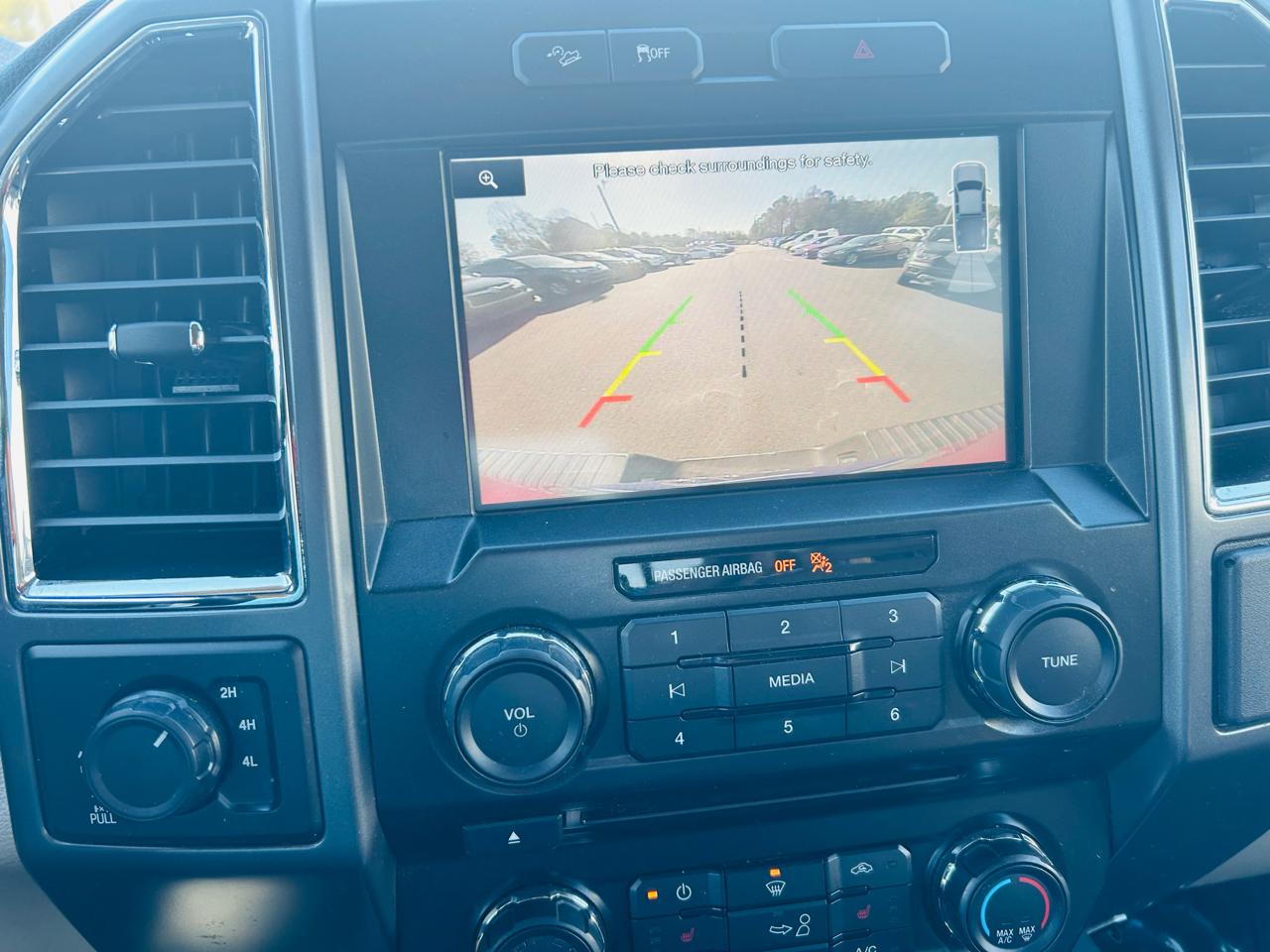 Ford F-150 XLT SuperCrew 5.5-ft. Bed 4WD 2015