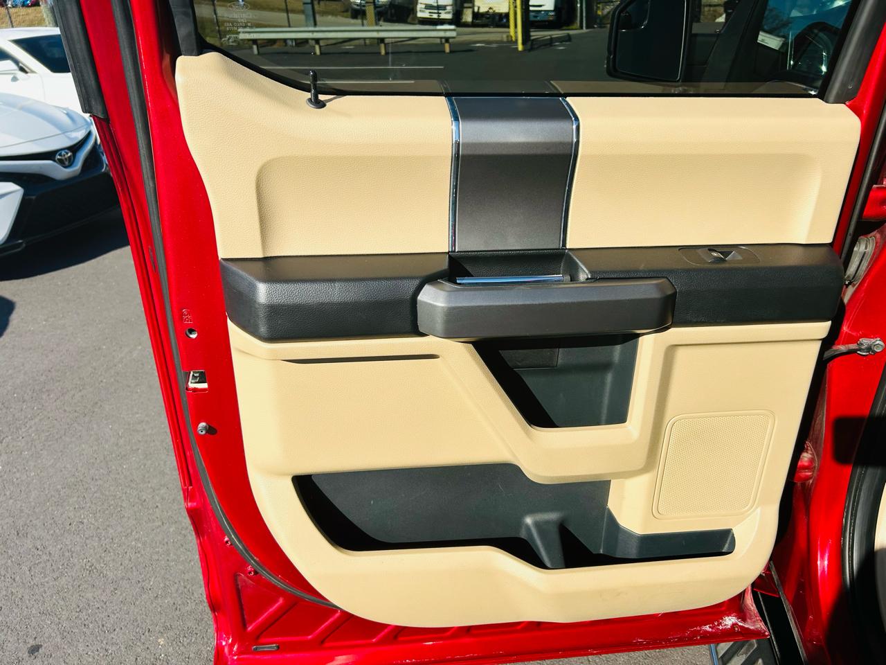 Ford F-150 XLT SuperCrew 5.5-ft. Bed 4WD 2015