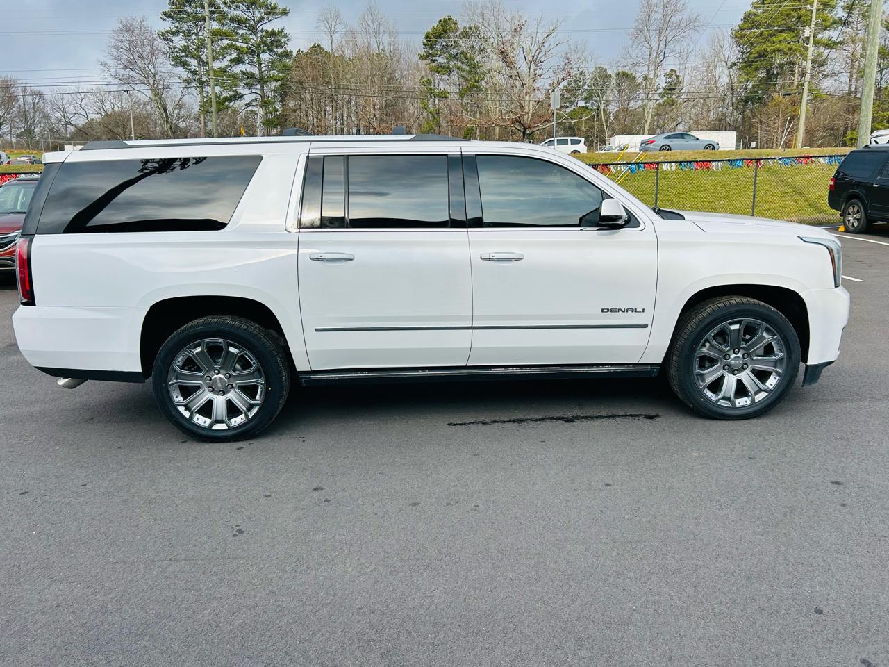 GMC Yukon XL Denali 2WD 2017