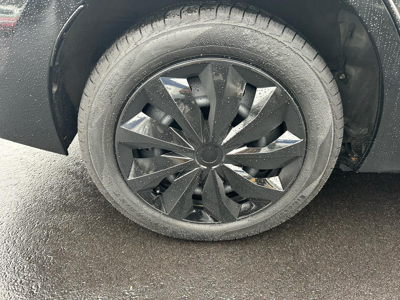 Toyota Corolla LE Plus CVT 2015