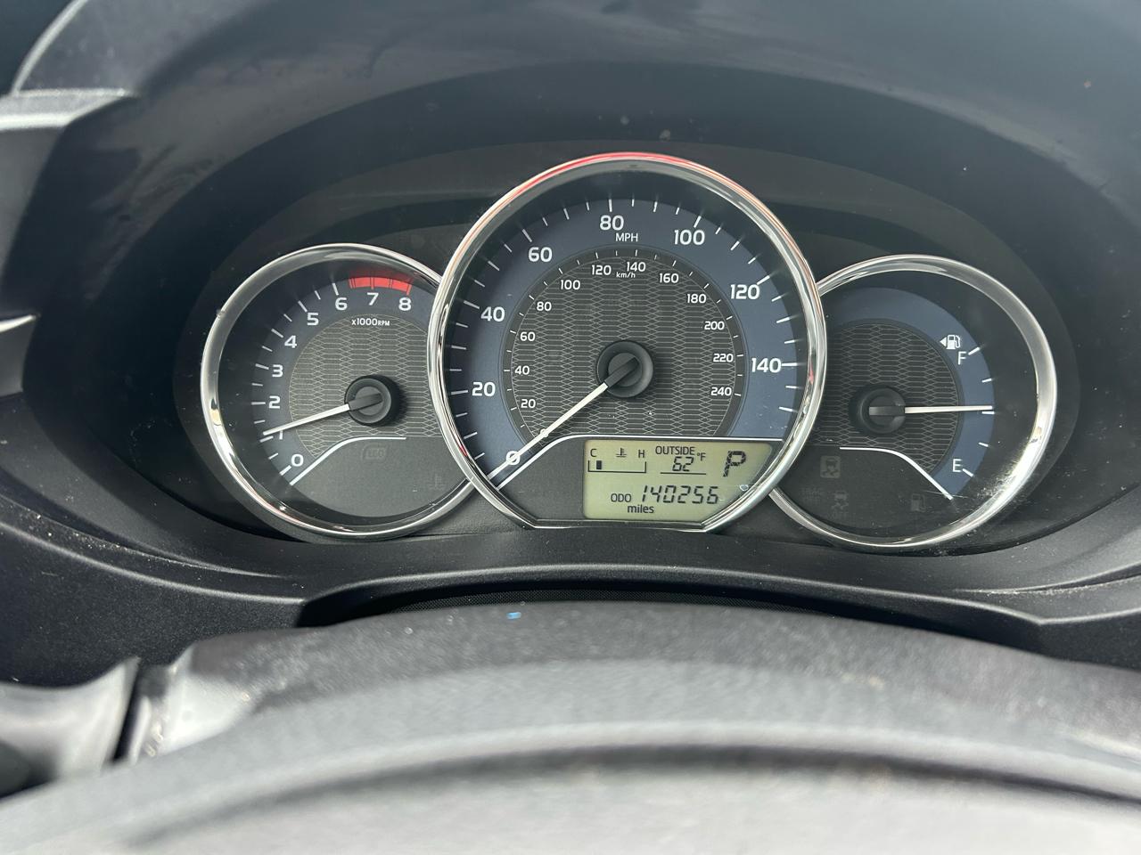 Toyota Corolla LE Plus CVT 2015