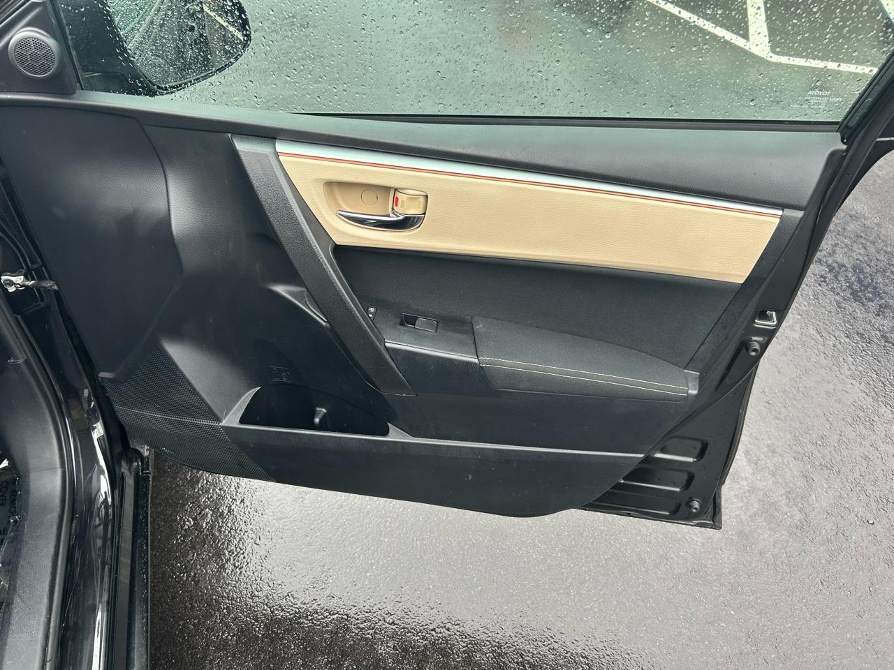 Toyota Corolla LE Plus CVT 2015