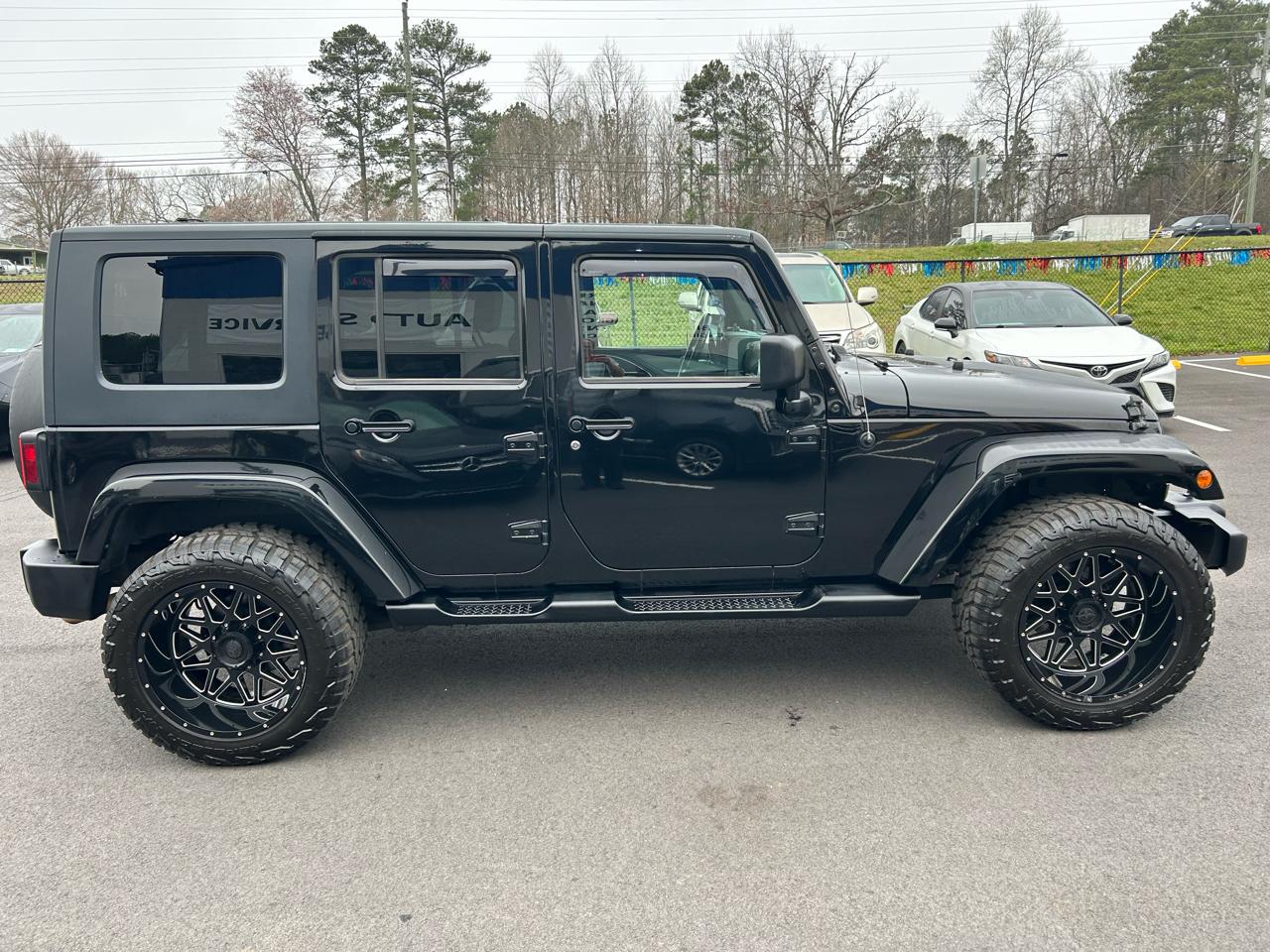 Jeep Wrangler Unlimited Sahara 4WD 2010