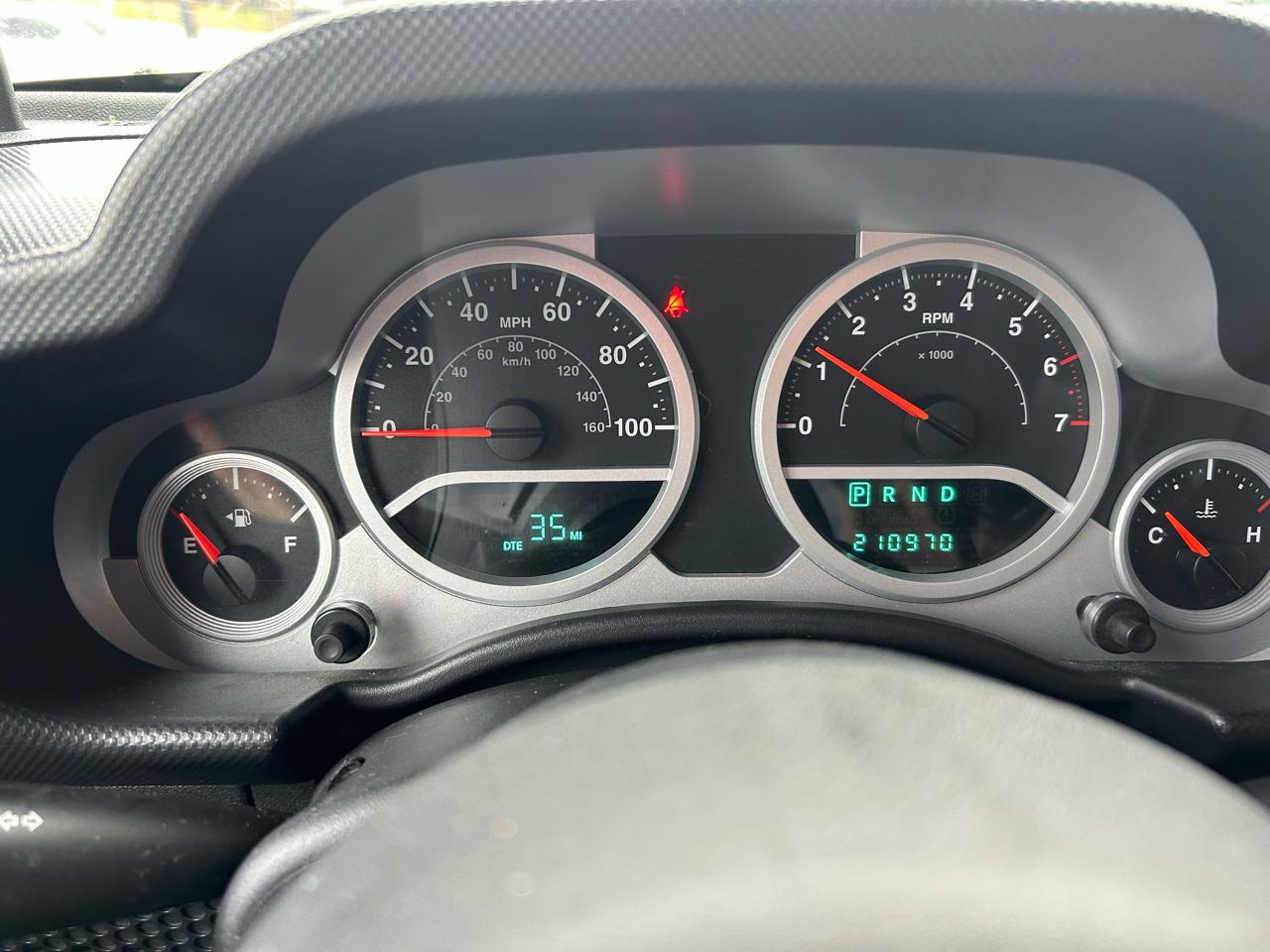 Jeep Wrangler Unlimited Sahara 4WD 2010