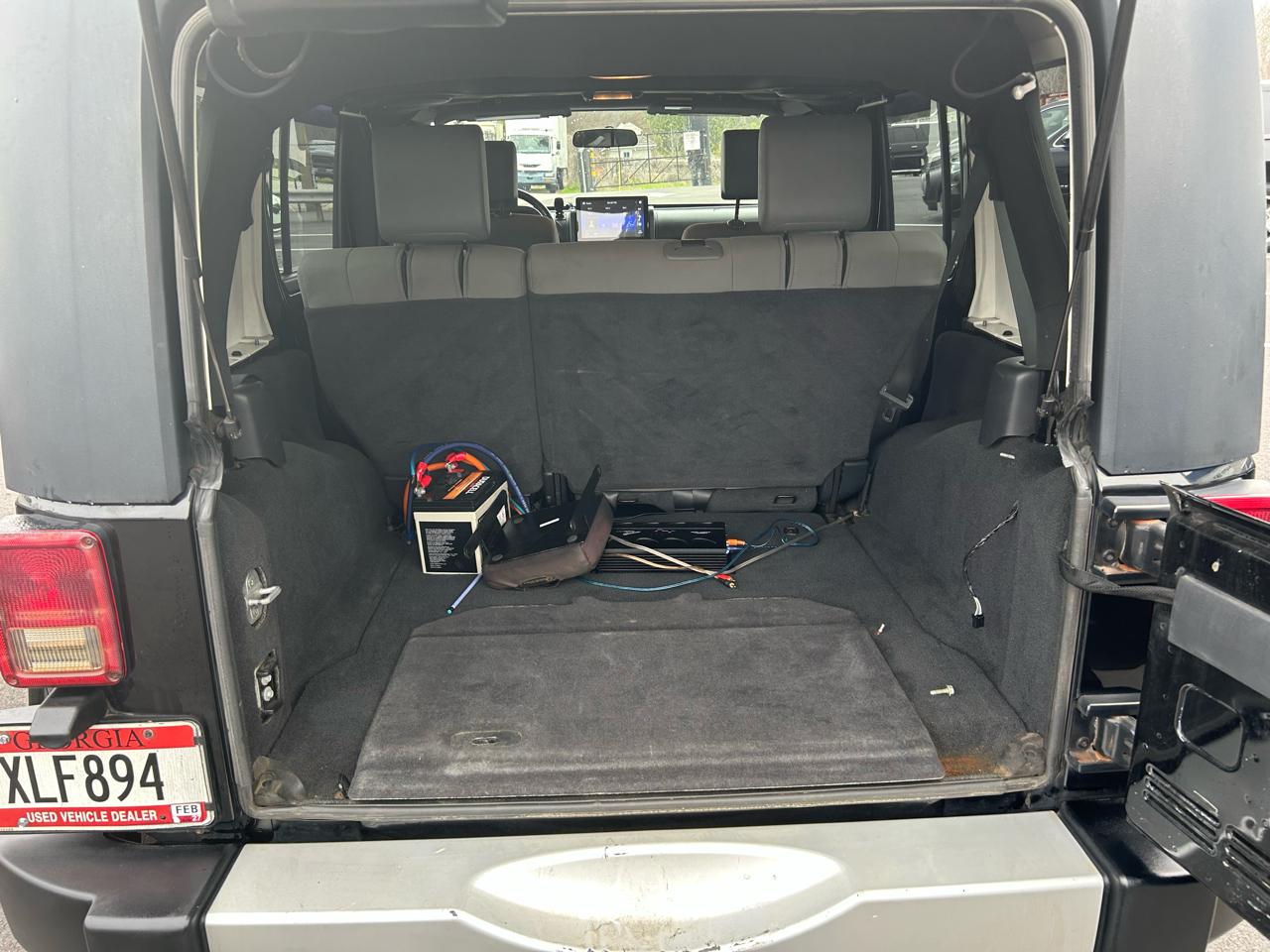 Jeep Wrangler Unlimited Sahara 4WD 2010