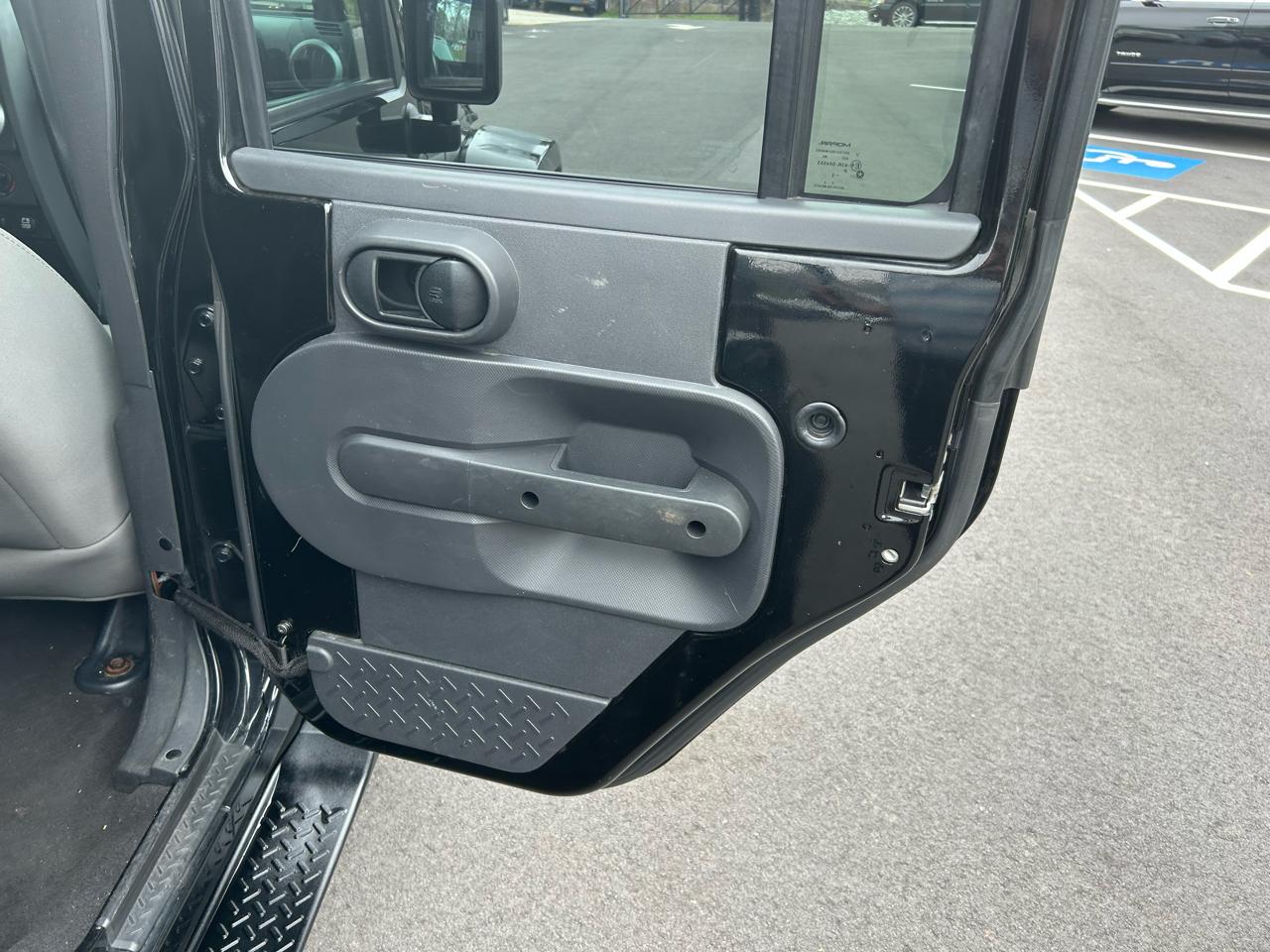 Jeep Wrangler Unlimited Sahara 4WD 2010