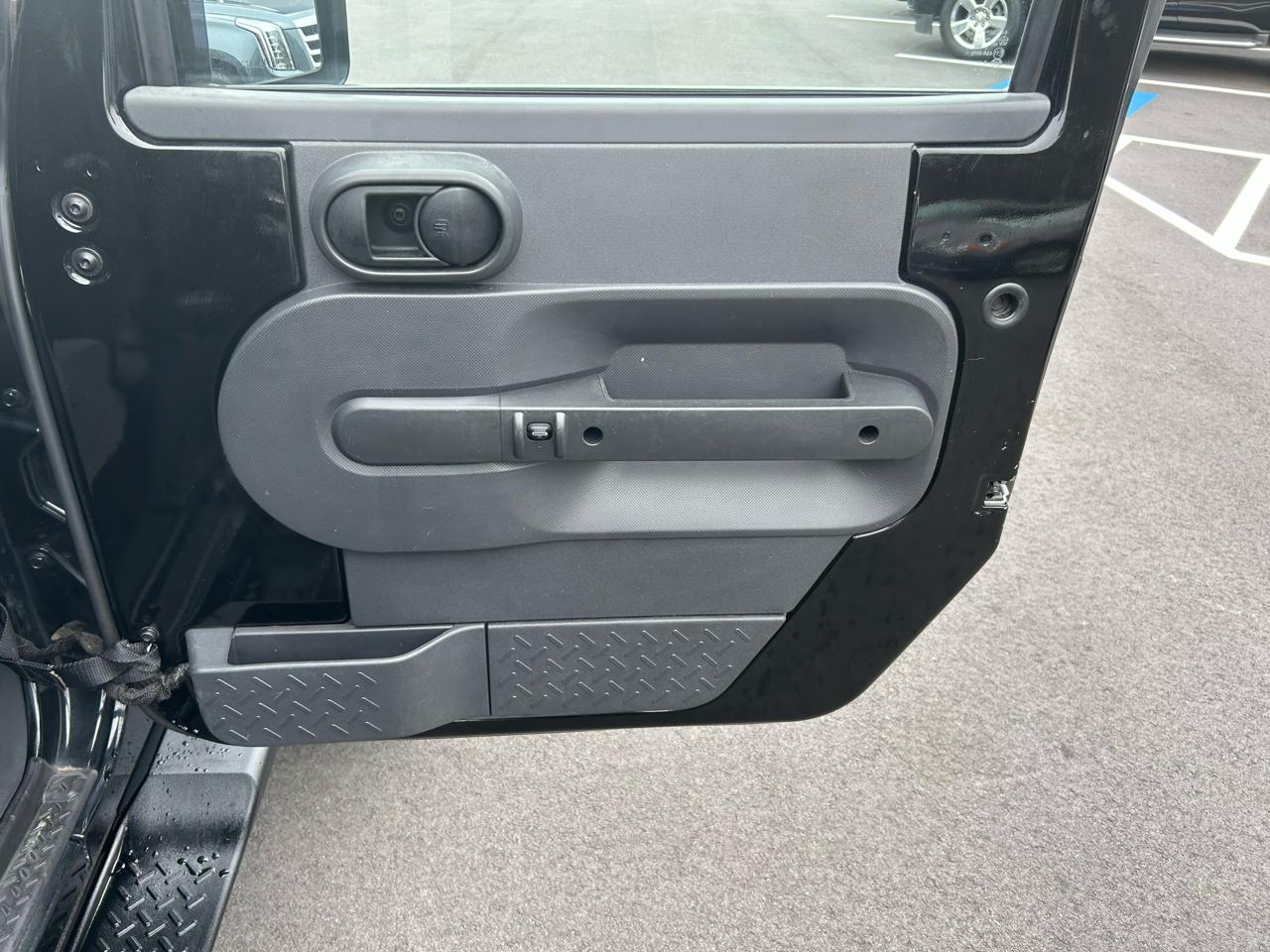 Jeep Wrangler Unlimited Sahara 4WD 2010