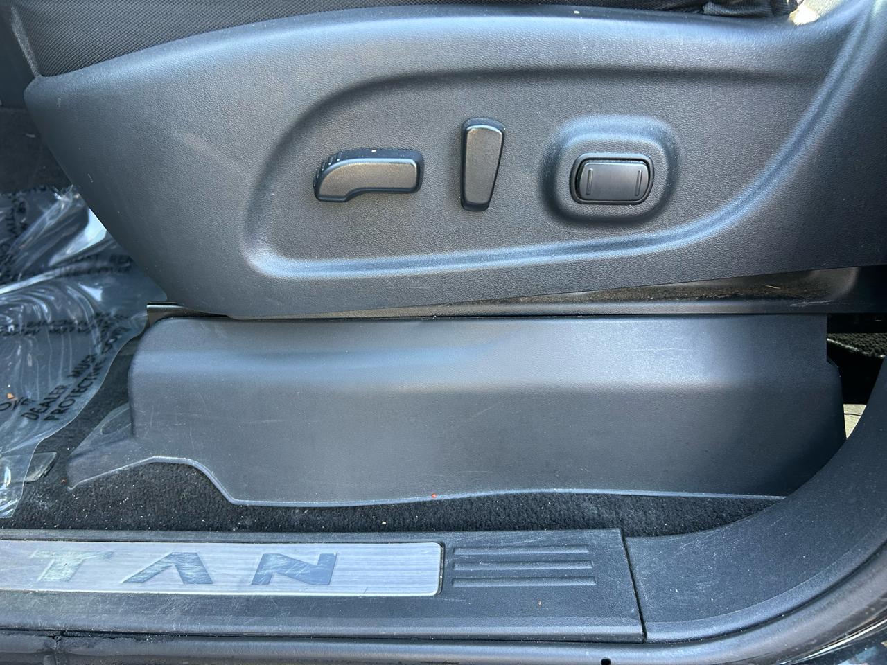 Nissan Titan SV Crew Cab 2WD 2018