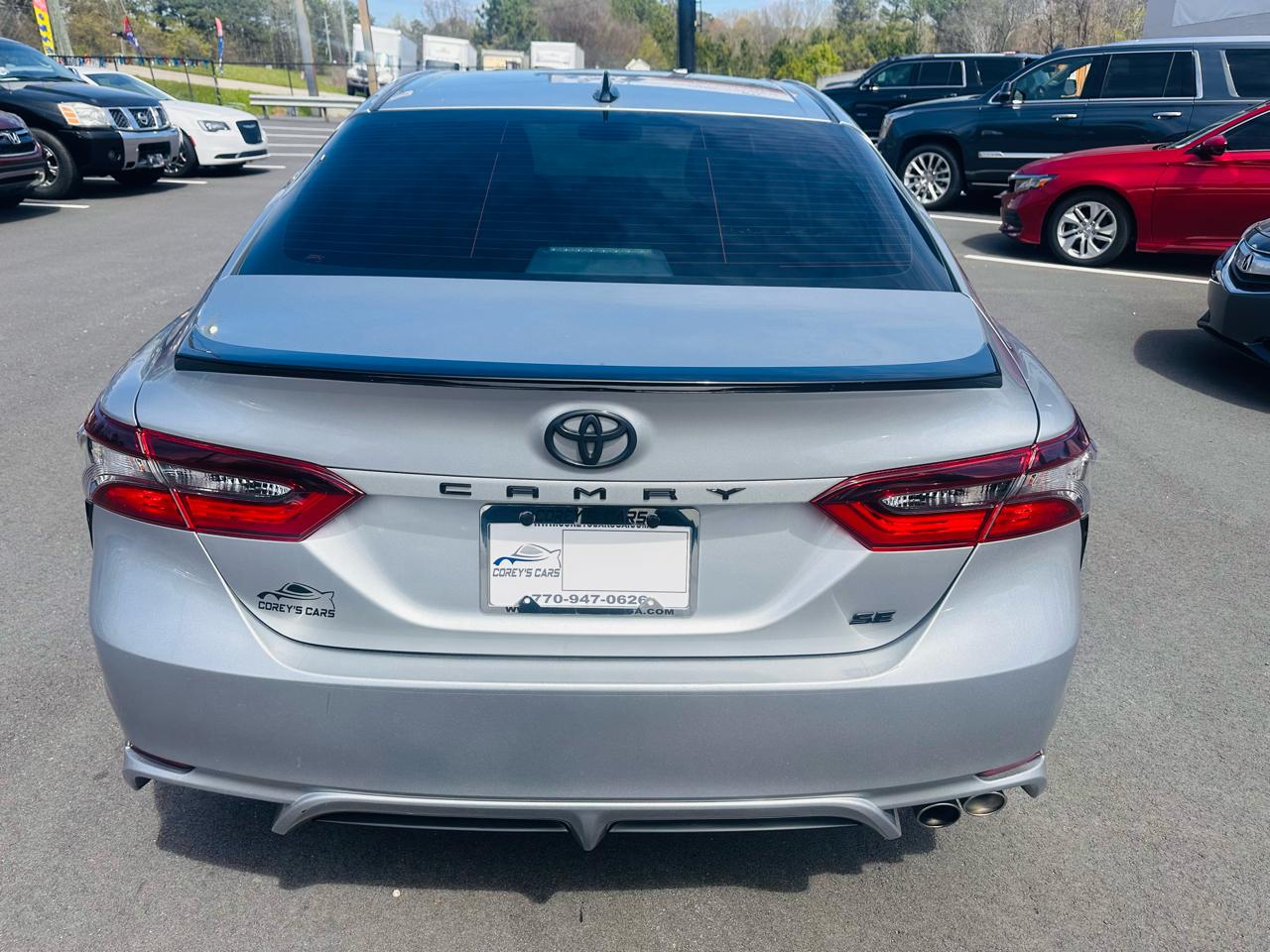 Toyota Camry  2021