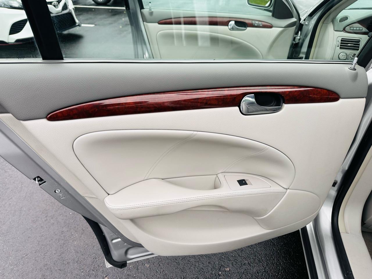 Buick Lucerne CXL 2008