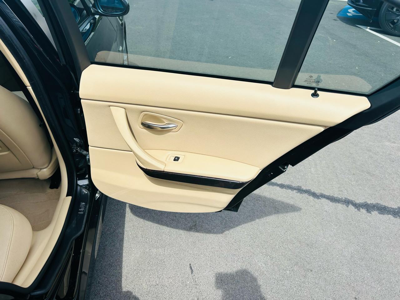 BMW 3-Series 328i 2008