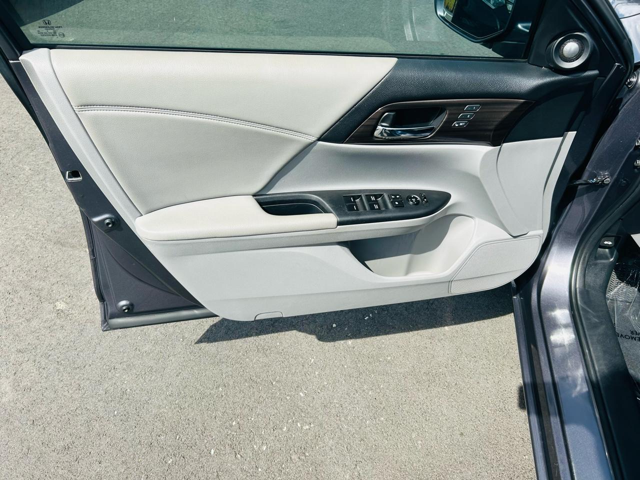 Honda Accord EX-L Sedan CVT 2016