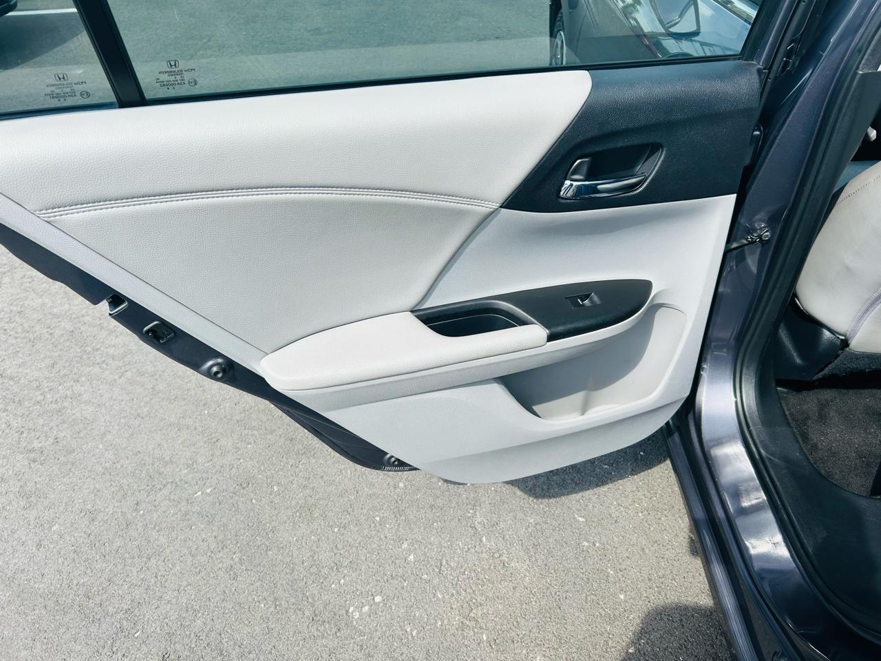 Honda Accord EX-L Sedan CVT 2016