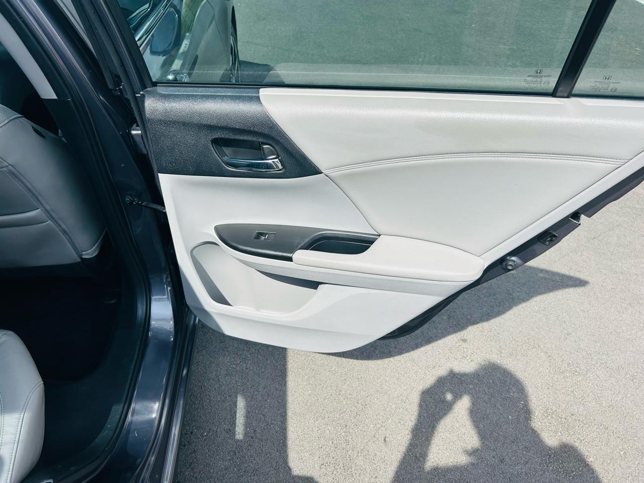 Honda Accord EX-L Sedan CVT 2016