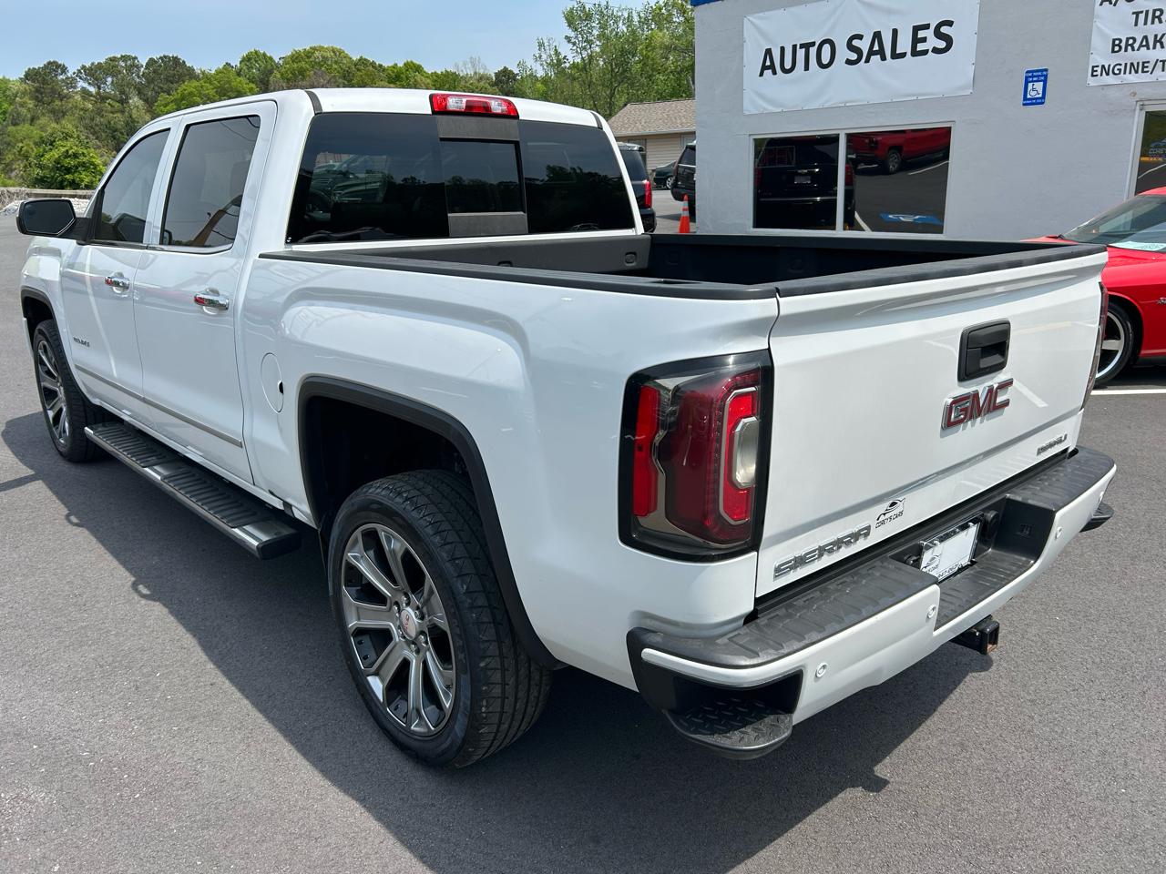 GMC Sierra 1500 Denali Crew Cab Long Box 2WD 2018