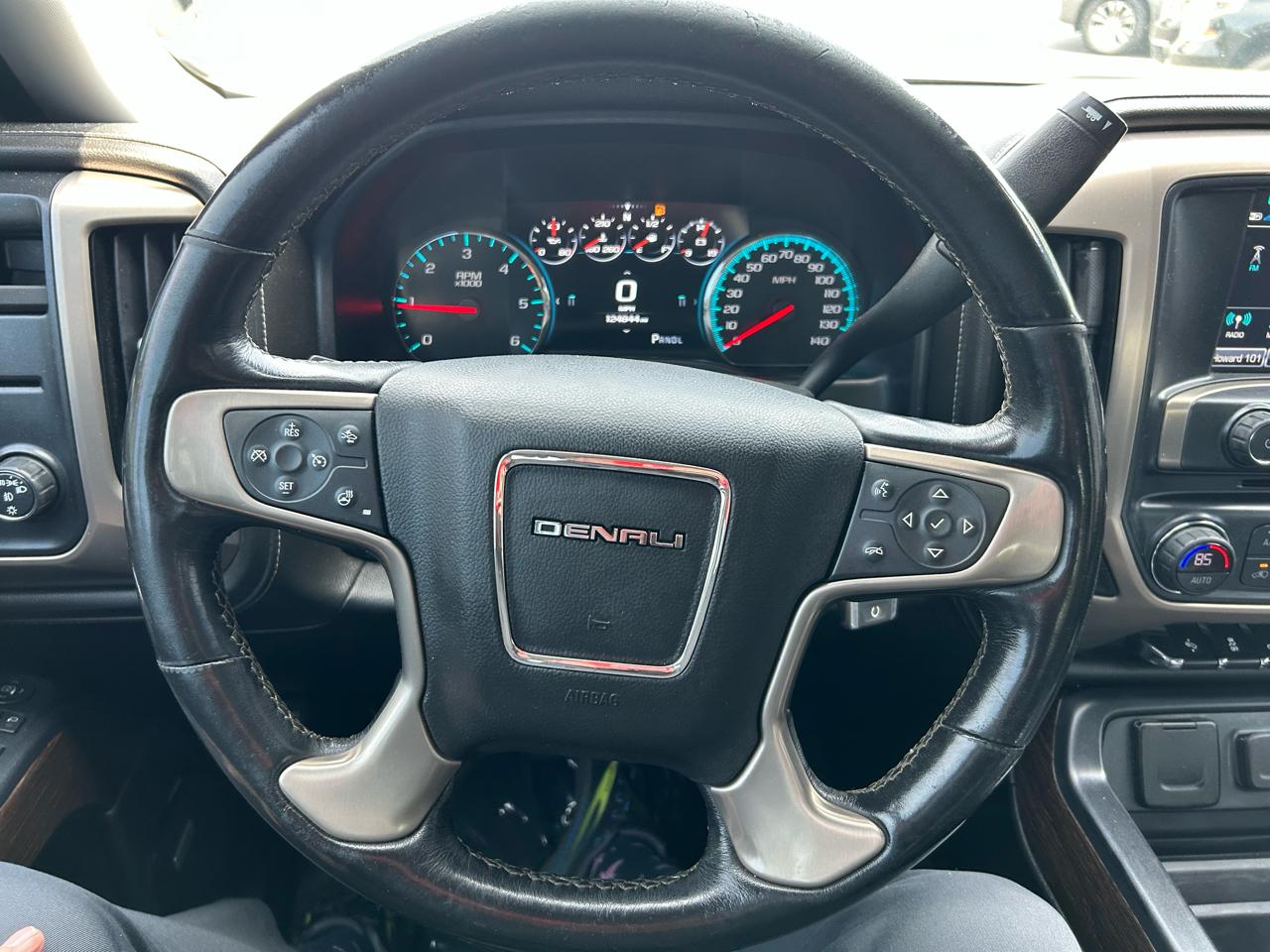 GMC Sierra 1500 Denali Crew Cab Long Box 2WD 2018