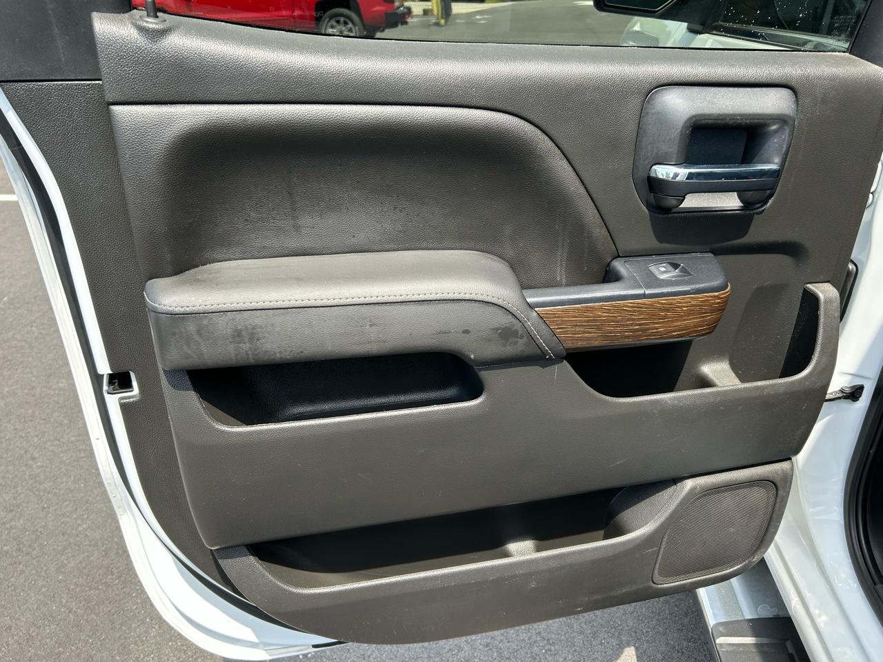 GMC Sierra 1500 Denali Crew Cab Long Box 2WD 2018