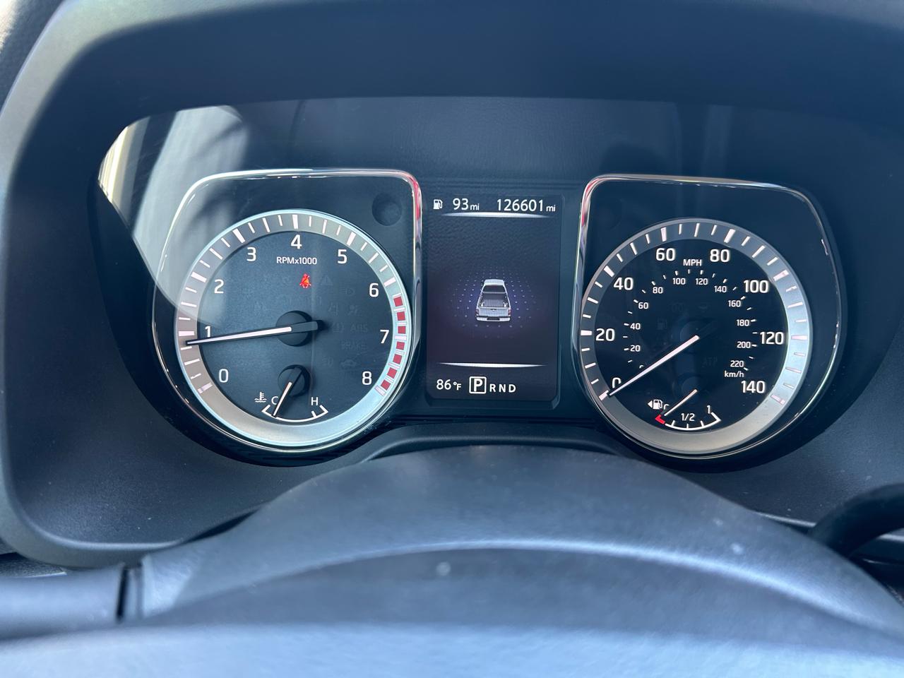 Nissan Titan SV Crew Cab 2WD 2017