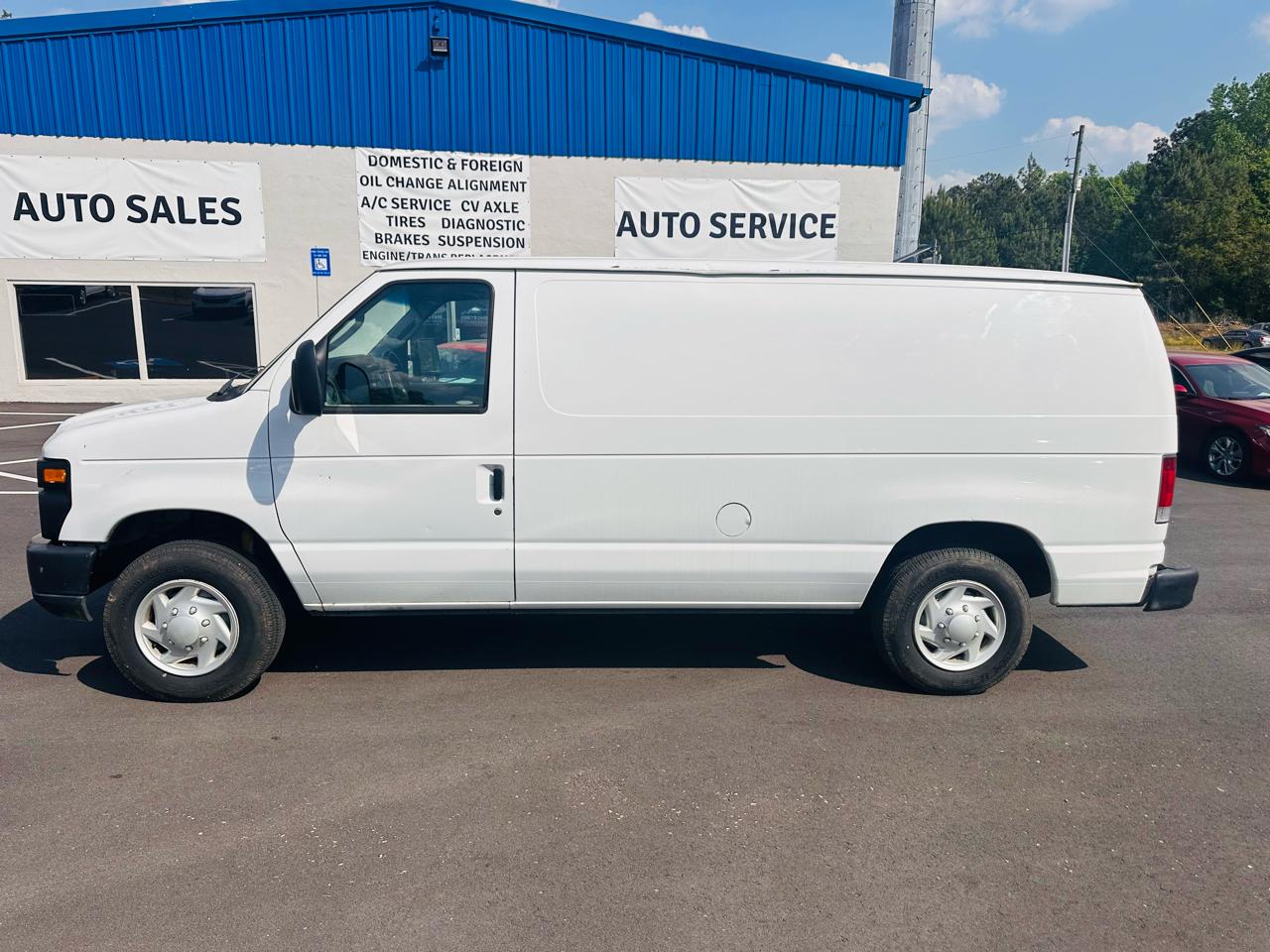 Ford Econoline E-150 2010