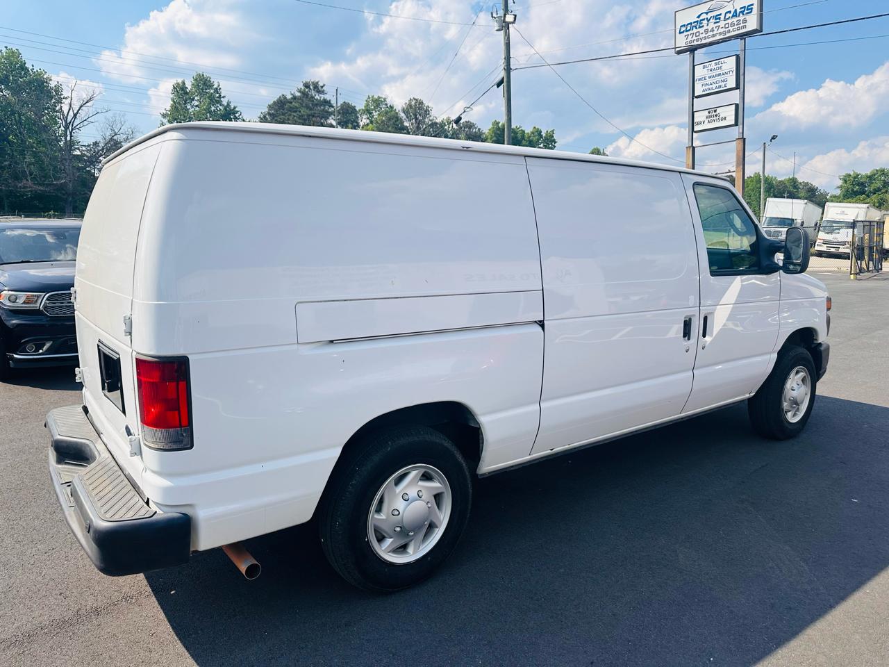 Ford Econoline E-150 2010