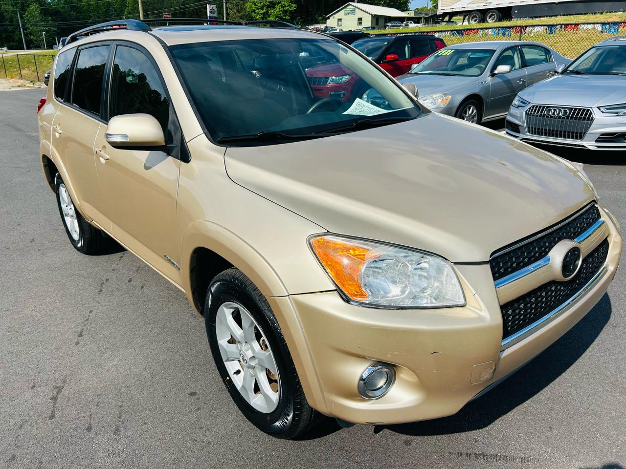 Toyota RAV4 Limited I4 2WD 2011