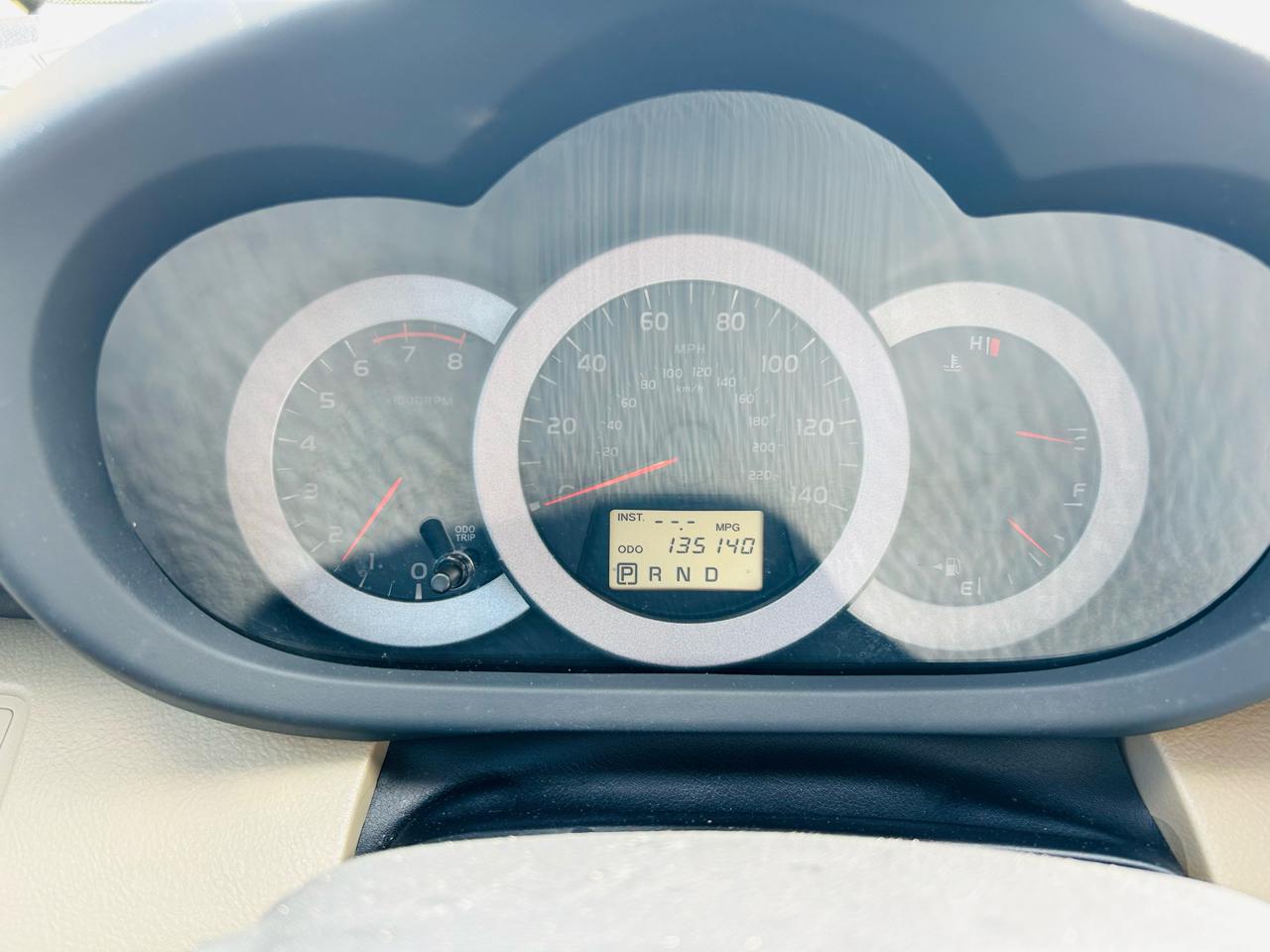 Toyota RAV4 Limited I4 2WD 2011