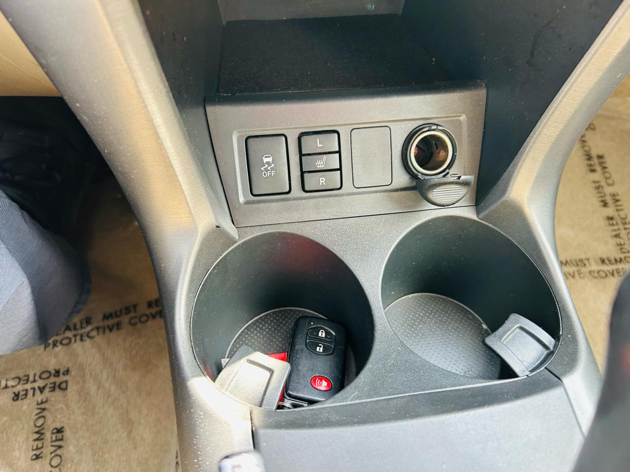 Toyota RAV4 Limited I4 2WD 2011