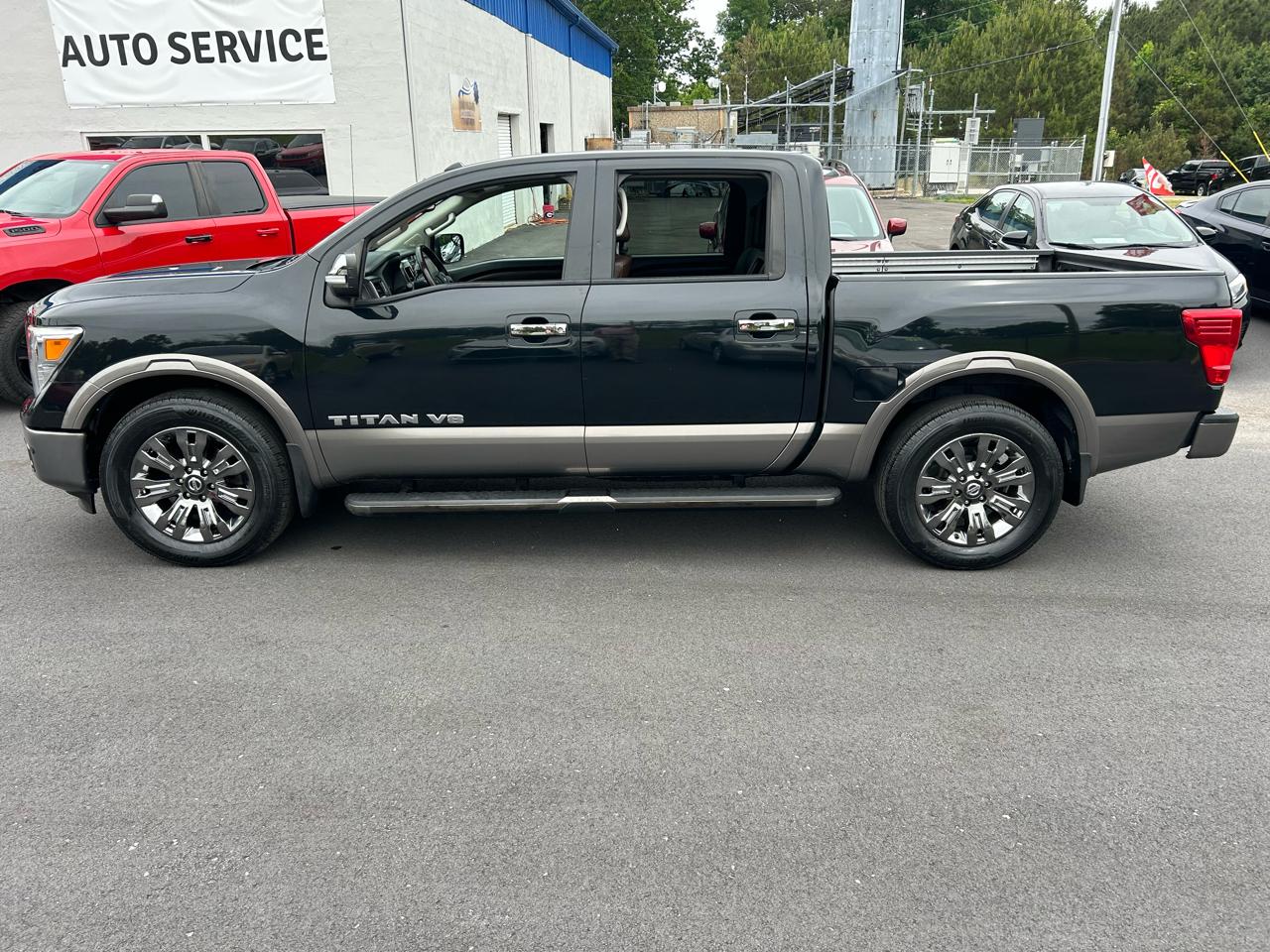 Nissan Titan Platinum Reserve Crew Cab 2WD 2019