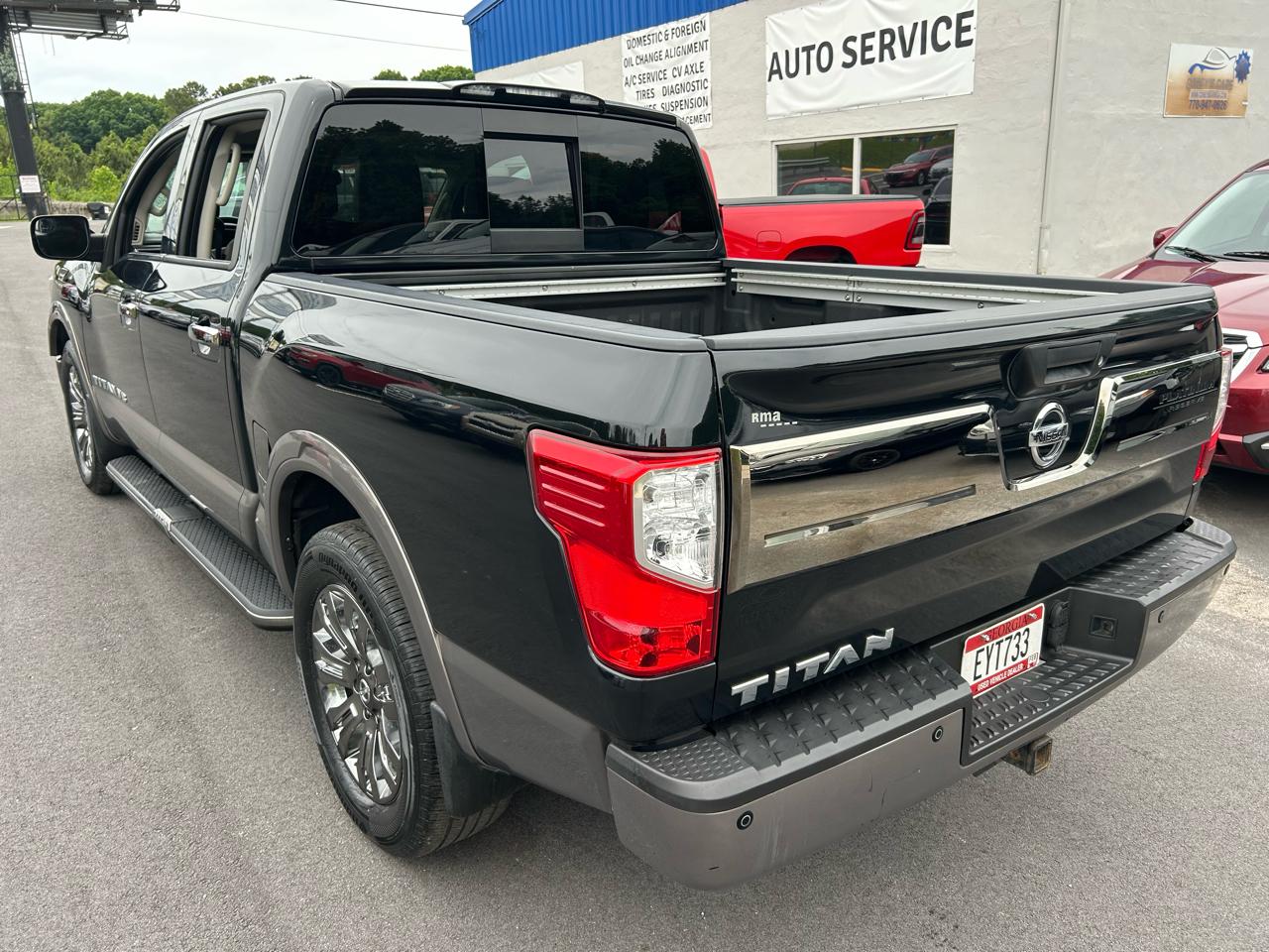 Nissan Titan Platinum Reserve Crew Cab 2WD 2019