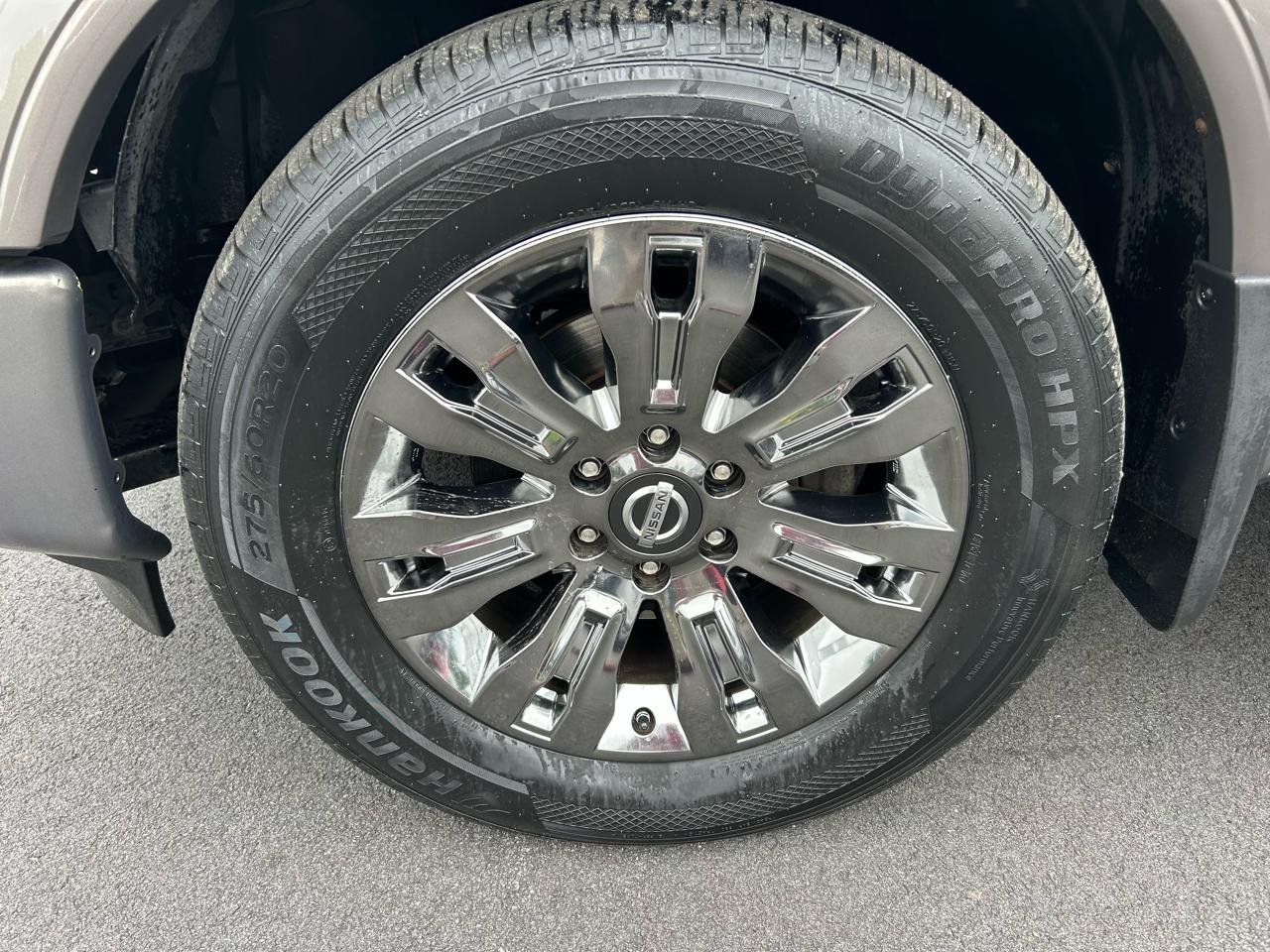Nissan Titan Platinum Reserve Crew Cab 2WD 2019