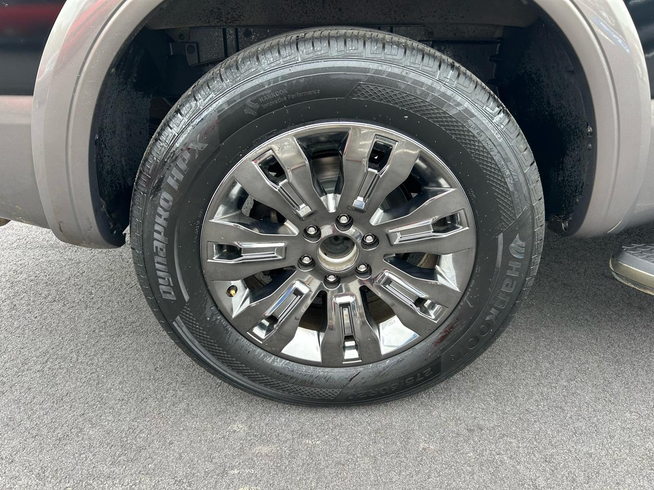 Nissan Titan Platinum Reserve Crew Cab 2WD 2019