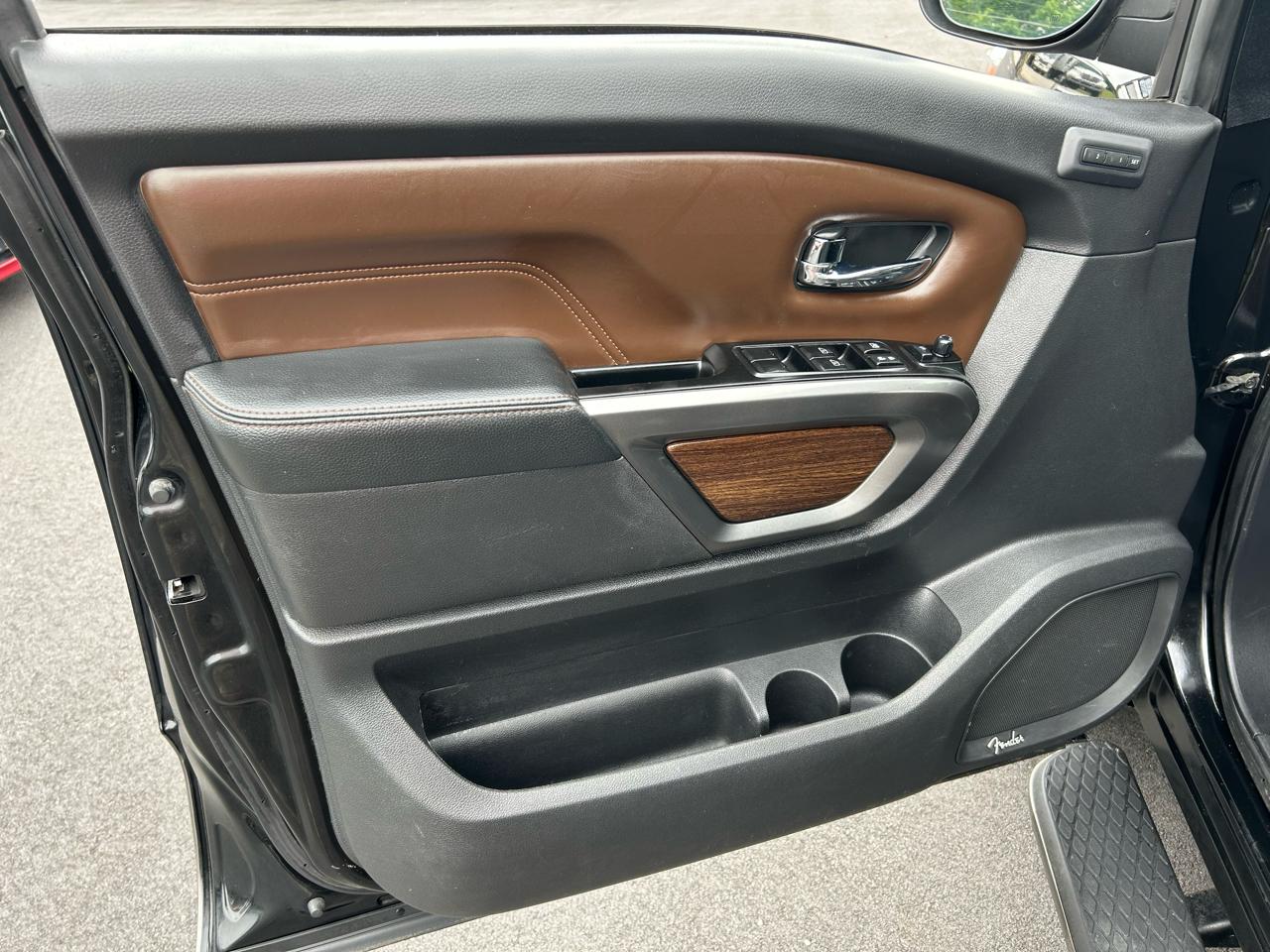 Nissan Titan Platinum Reserve Crew Cab 2WD 2019