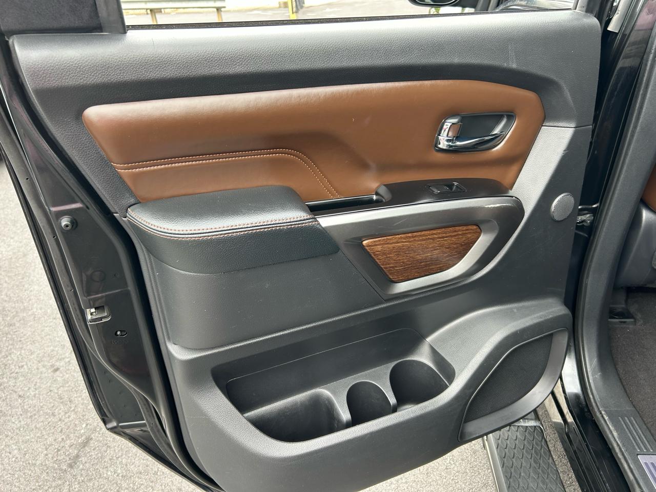 Nissan Titan Platinum Reserve Crew Cab 2WD 2019