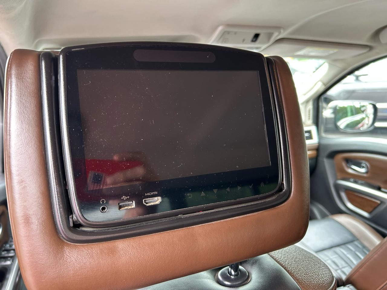 Nissan Titan Platinum Reserve Crew Cab 2WD 2019