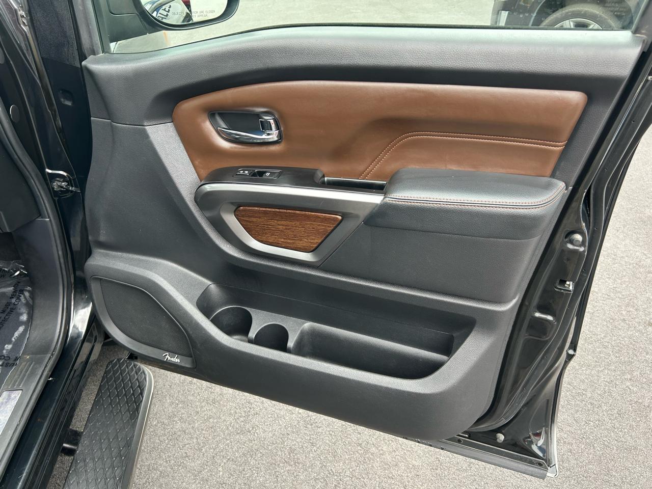 Nissan Titan Platinum Reserve Crew Cab 2WD 2019