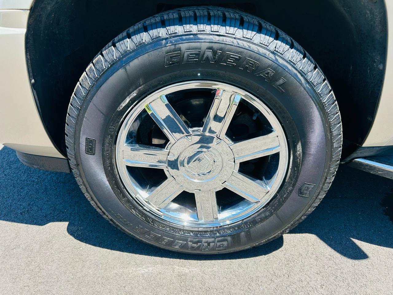 Cadillac Escalade AWD 2008