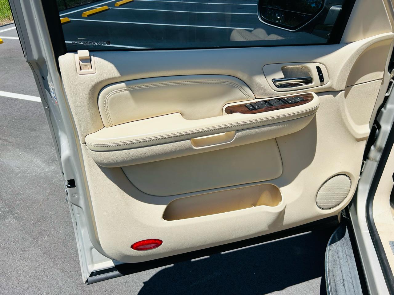 Cadillac Escalade AWD 2008