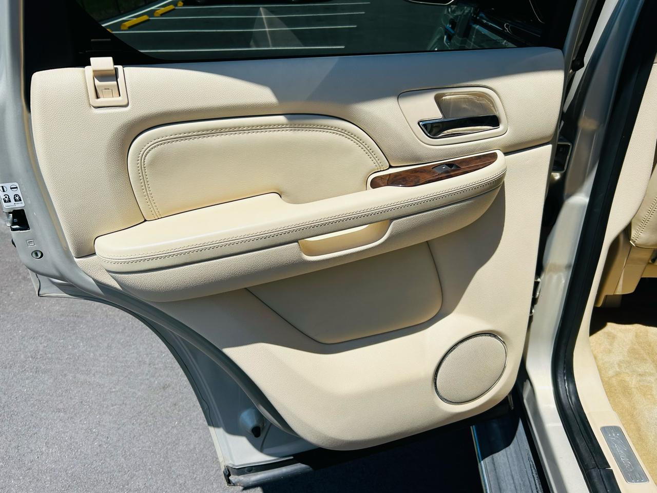 Cadillac Escalade AWD 2008